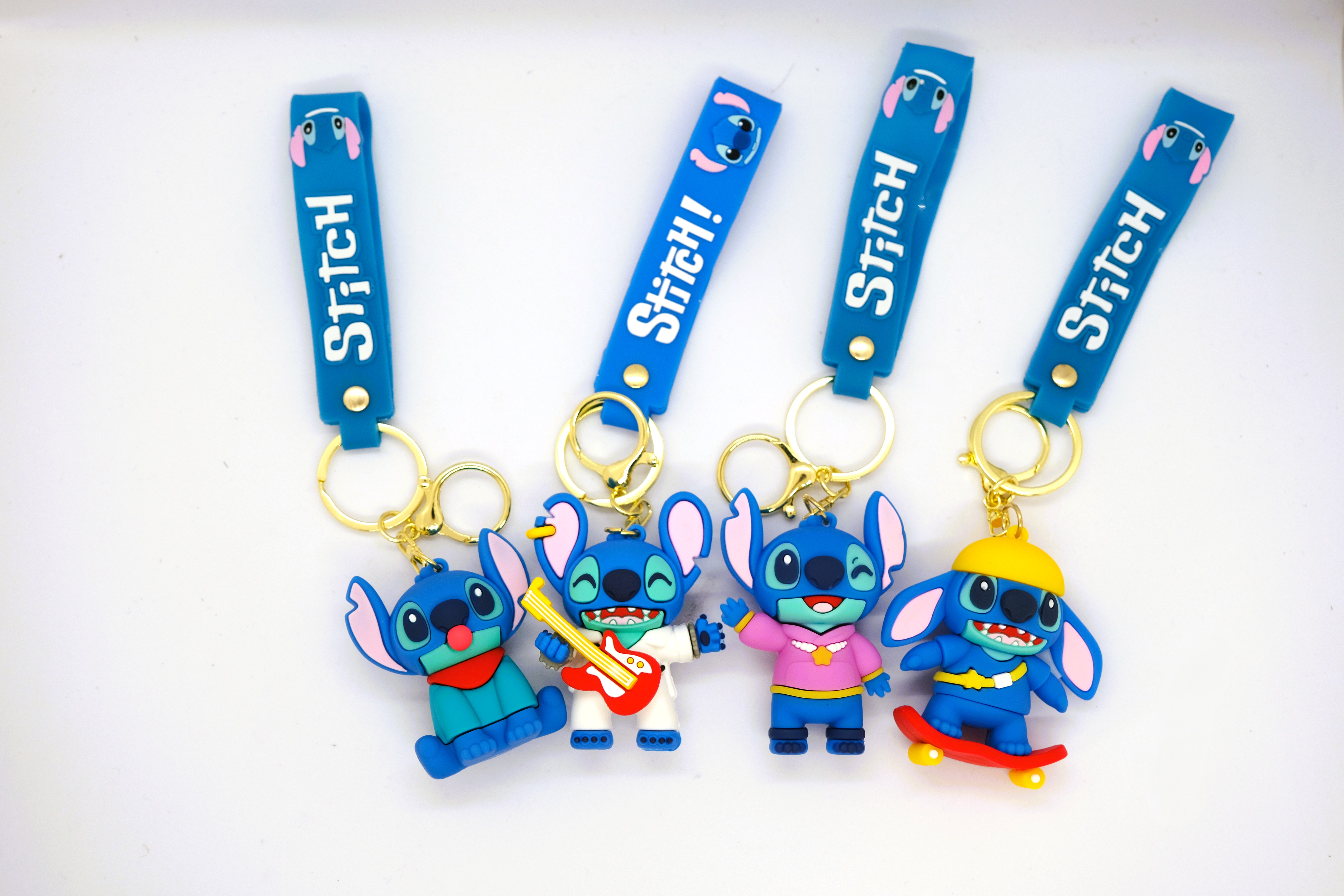 STİTCH KAYKAY FİGÜRLÜ ANAHTARLIK