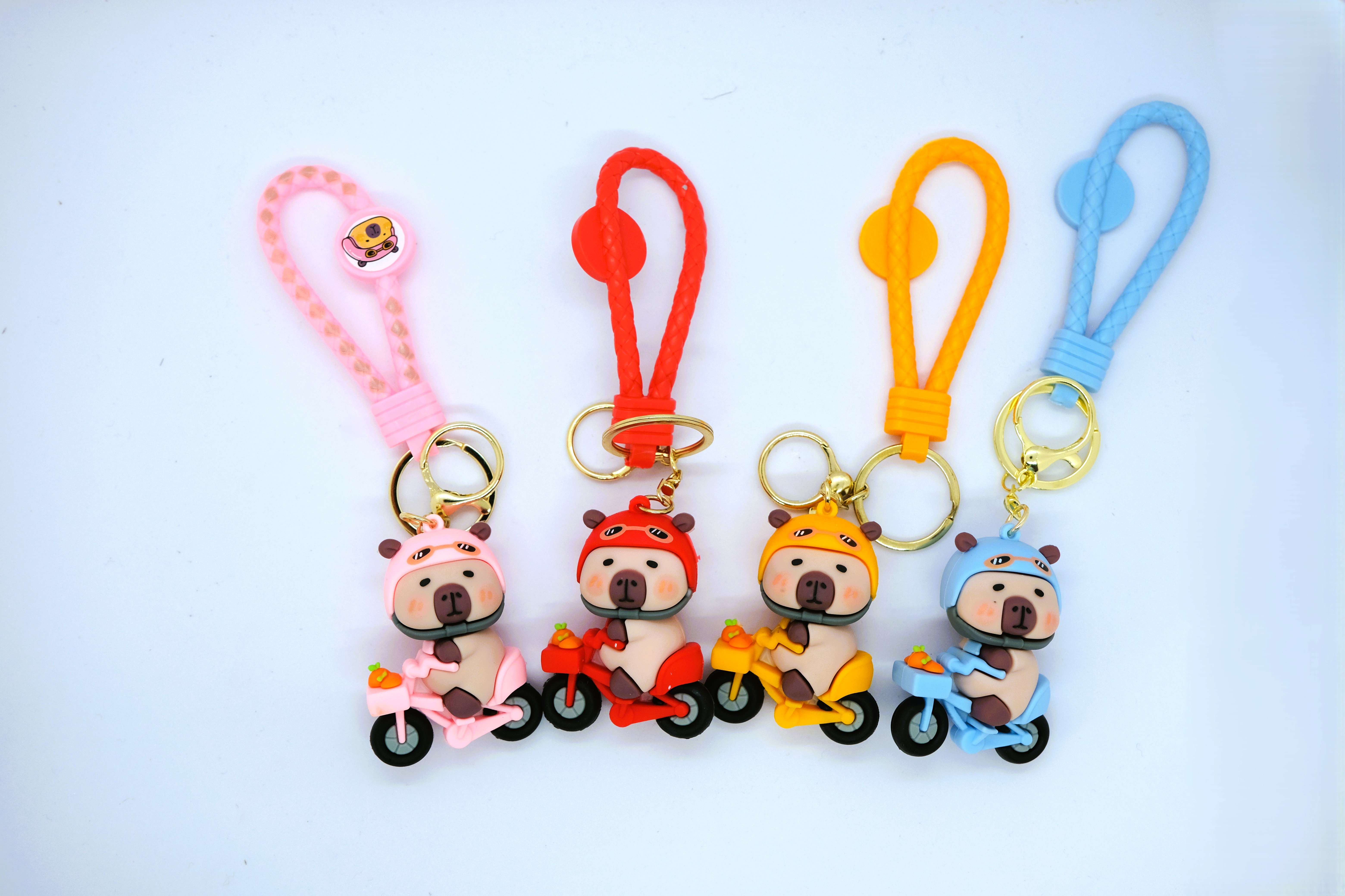 CAPİBARA BİSİKLET FİGÜRLÜ ANAHTARLIK